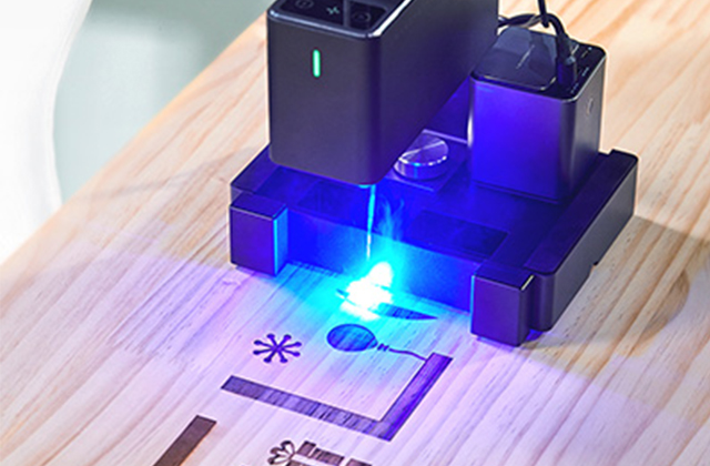 What Distinguishes Fiber Laser Engraving Machines from Mopa Laser Engraving Machines?